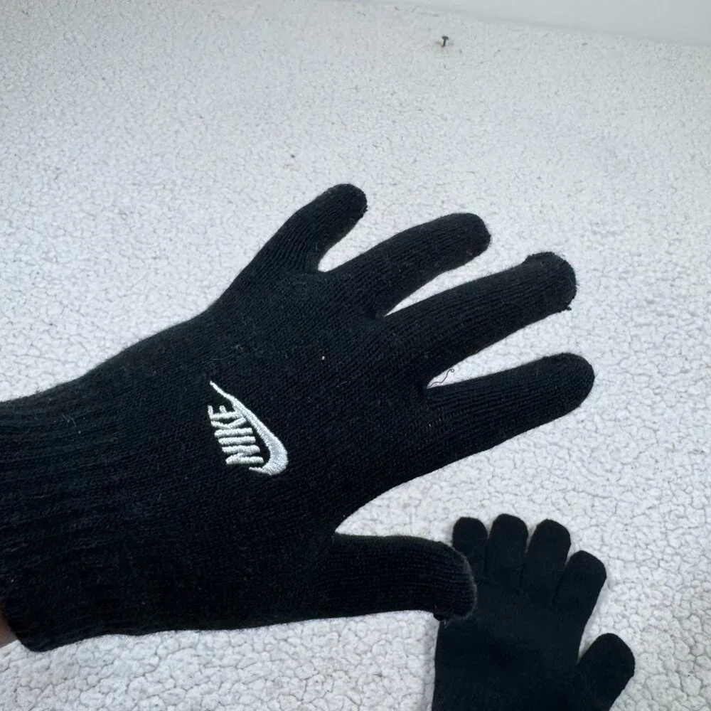 Nike Swoosh Black Knit Gloves Size Youth Kids Boys Girls Unisex